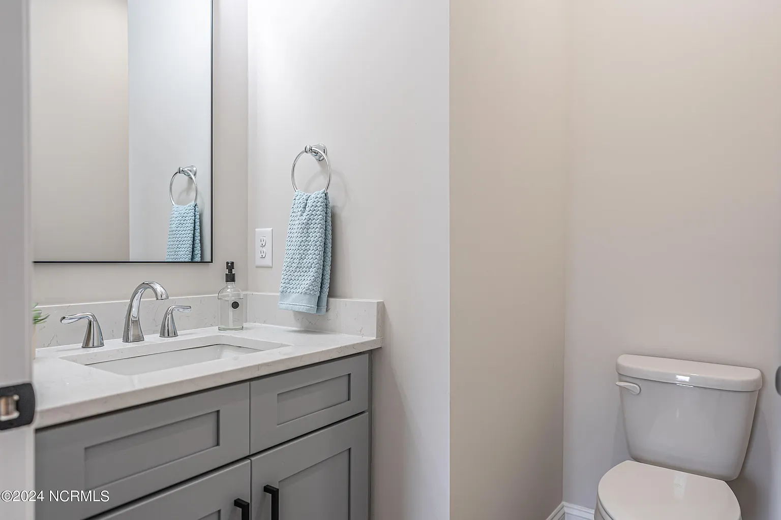 214 Henson St, Southern Pines, NC 28387 214 18