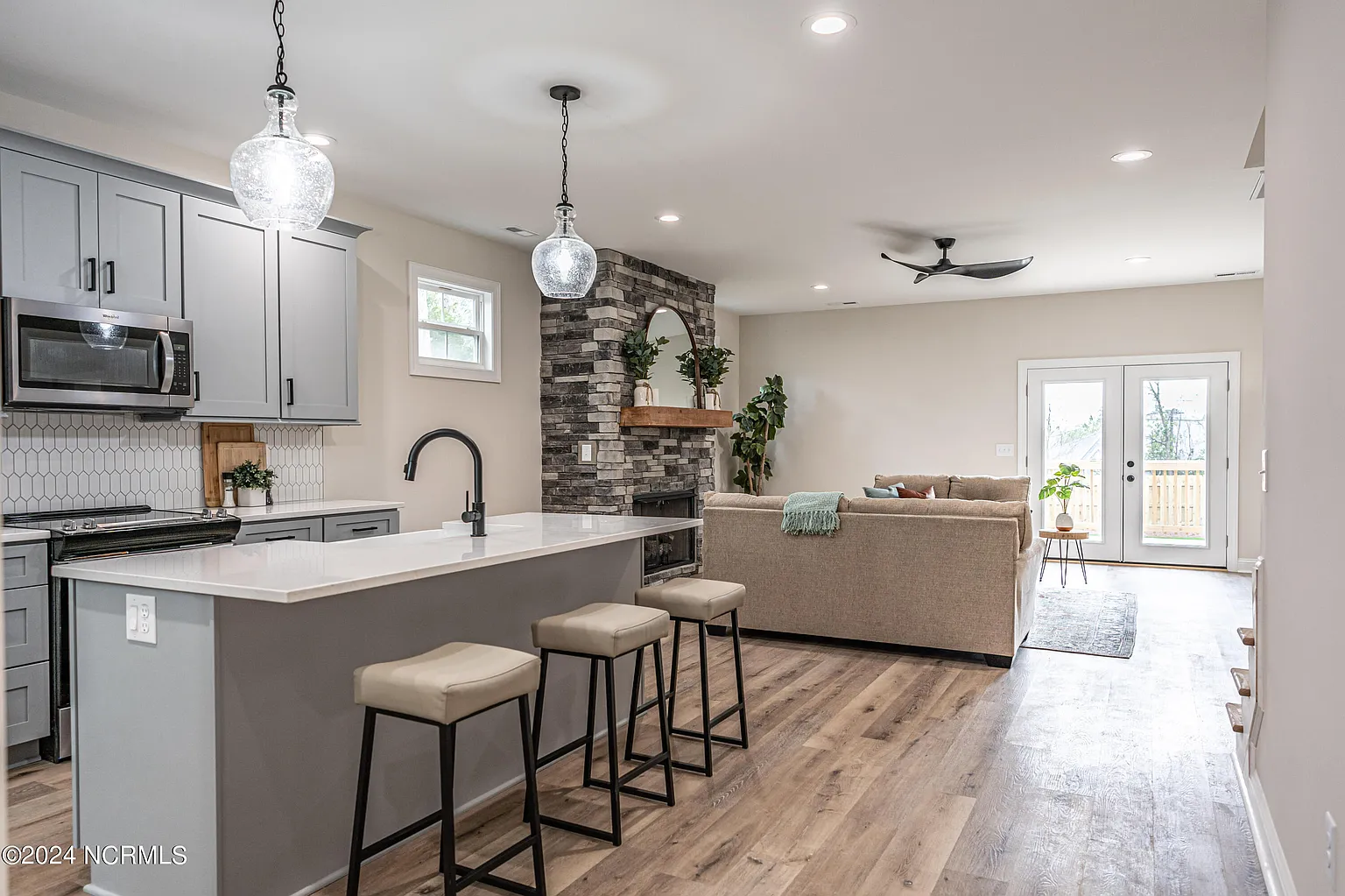 214 Henson St, Southern Pines, NC 28387 214 8