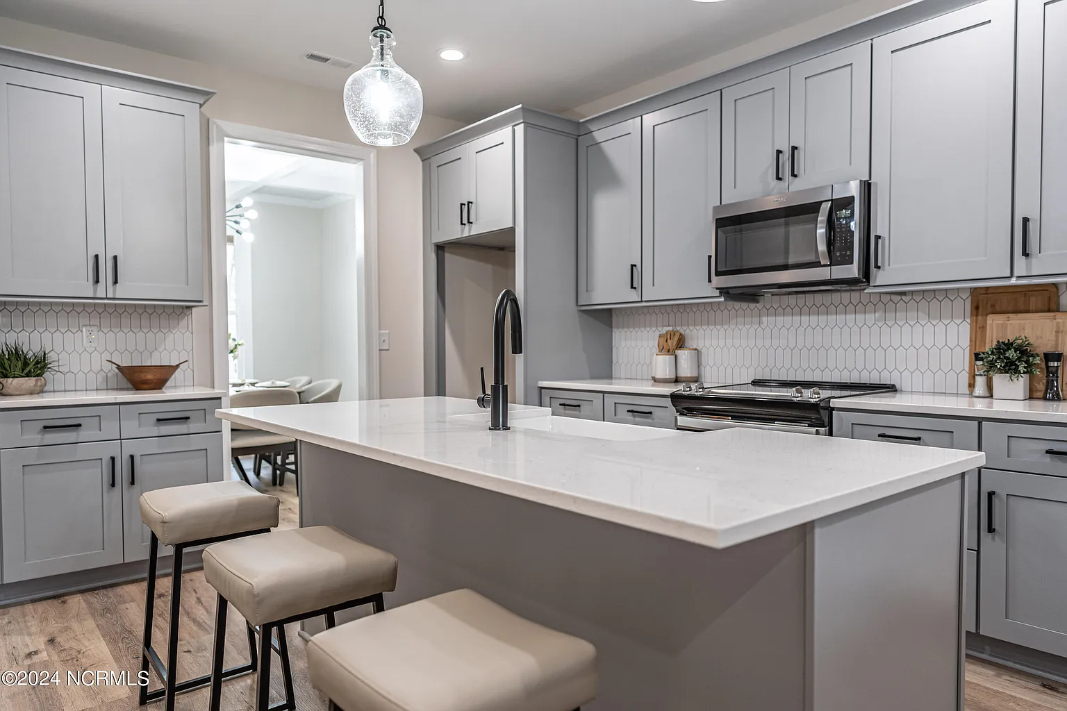 214 Henson St, Southern Pines, NC 28387 214 9