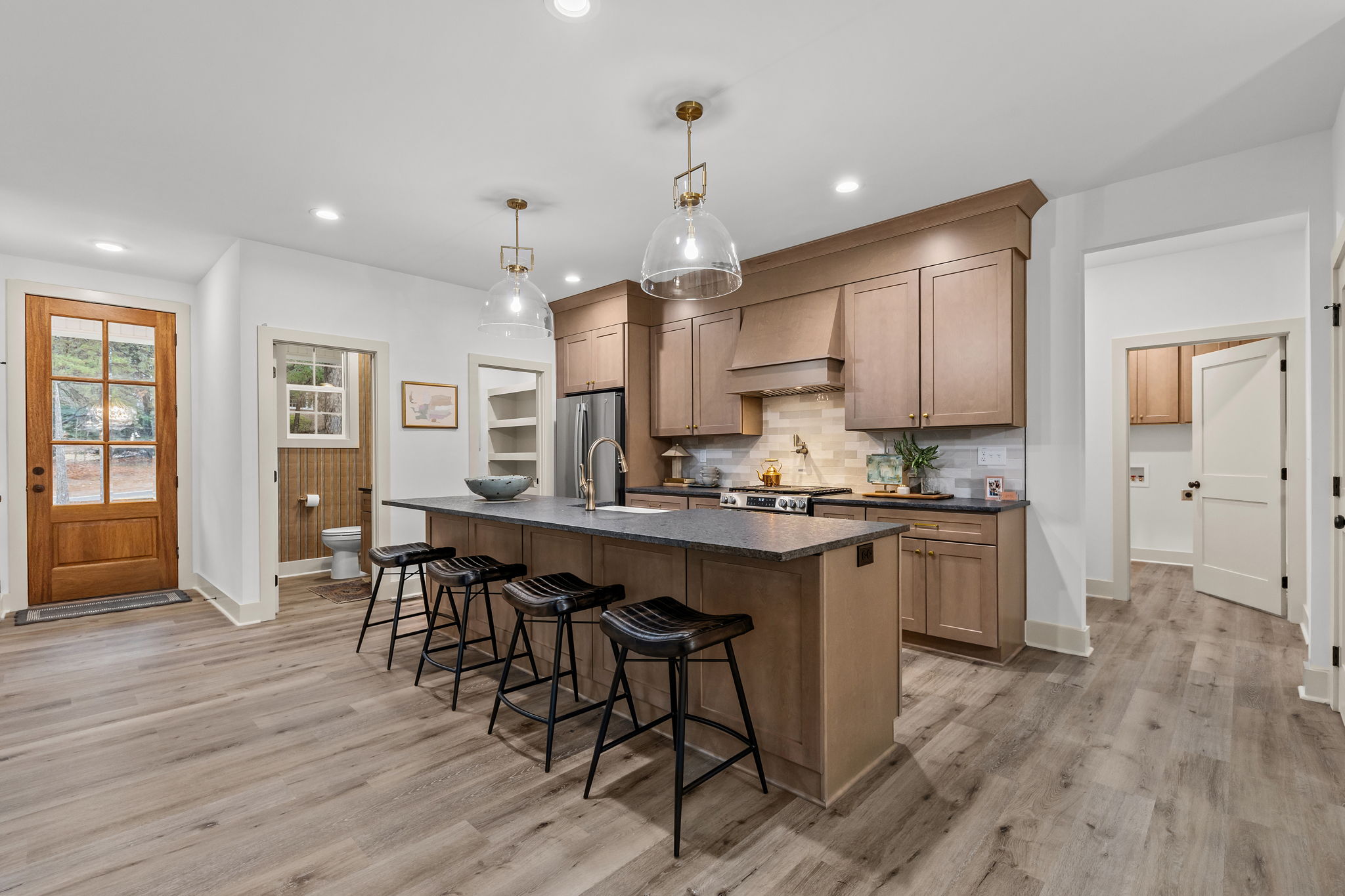 16 web or mls 707a8862