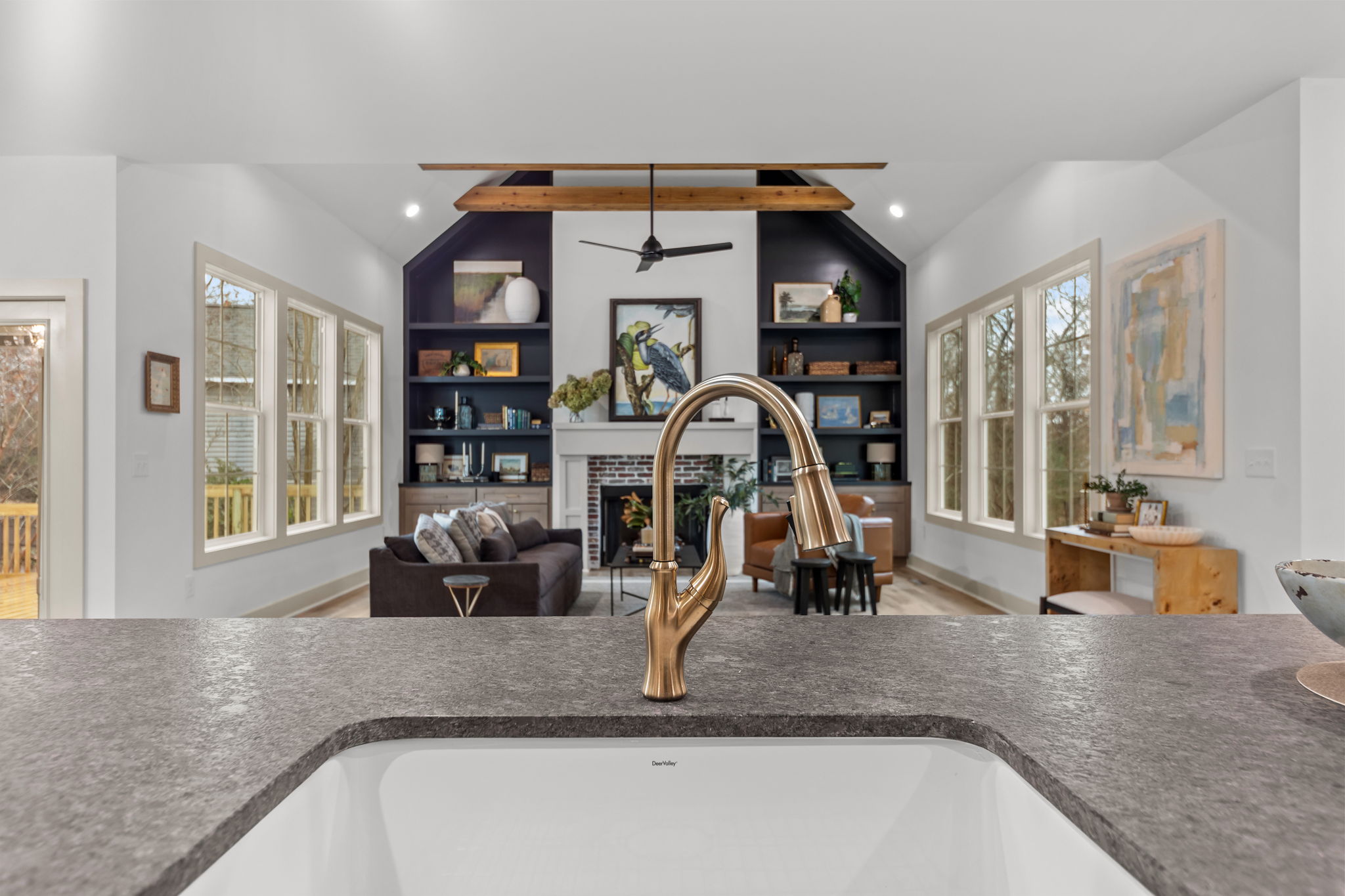 22 web or mls 707a8889