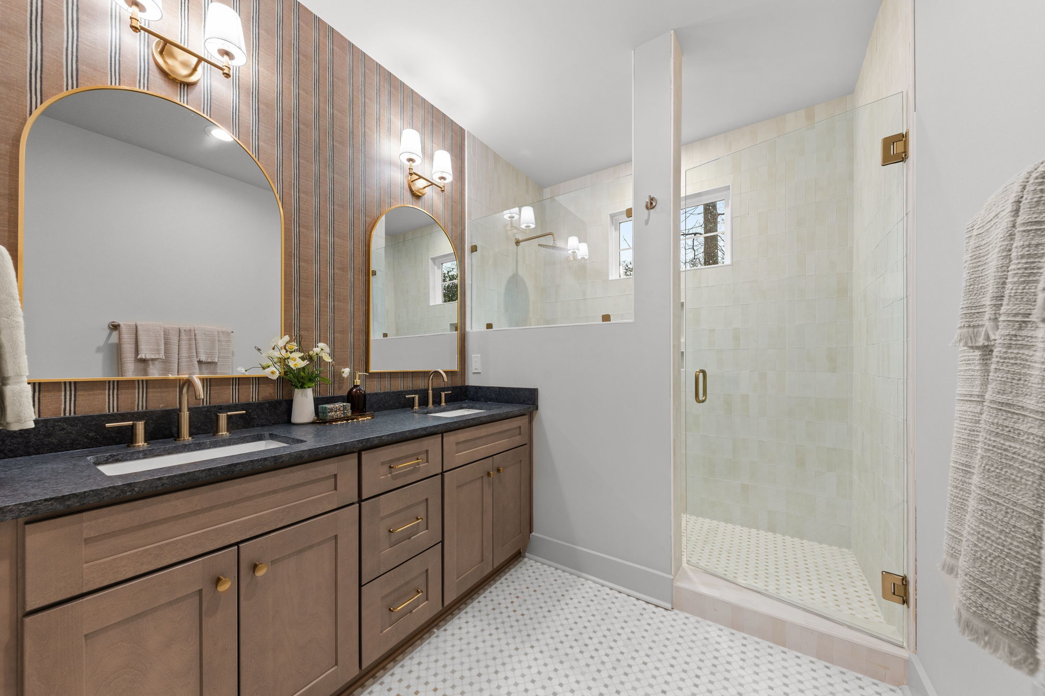 31 web or mls 707a8925