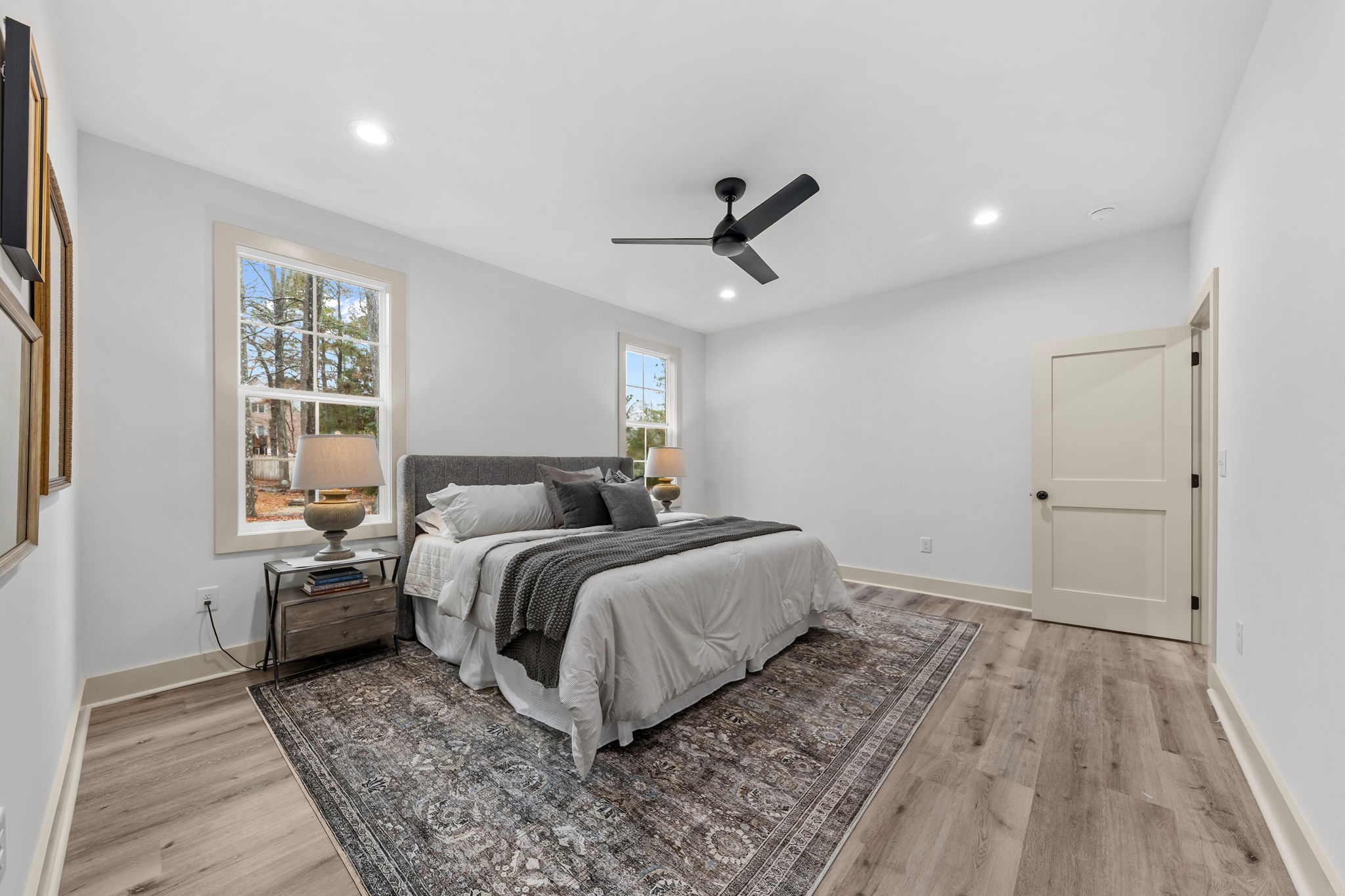 34 web or mls 707a8937