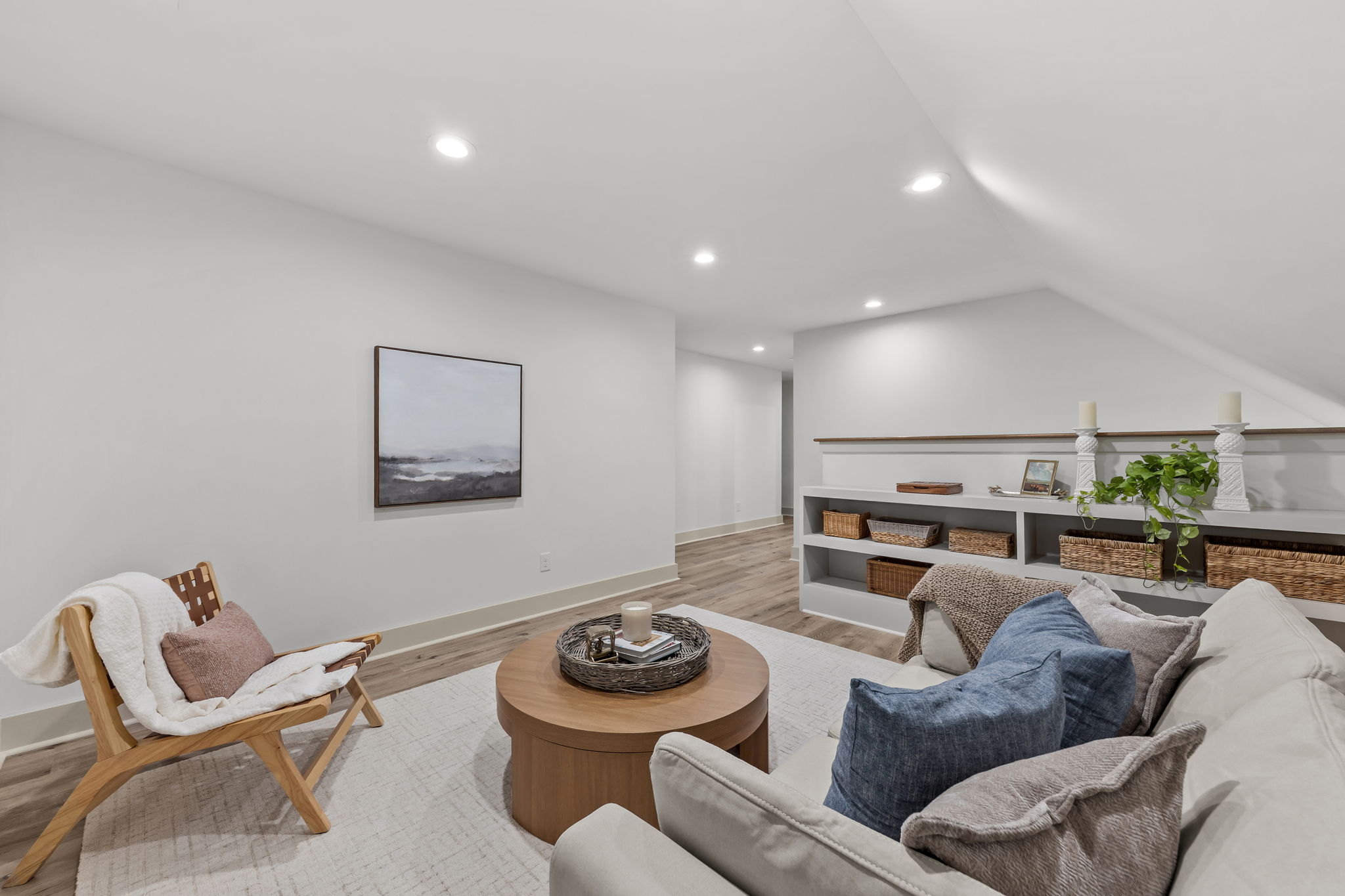 45 web or mls 707a8970