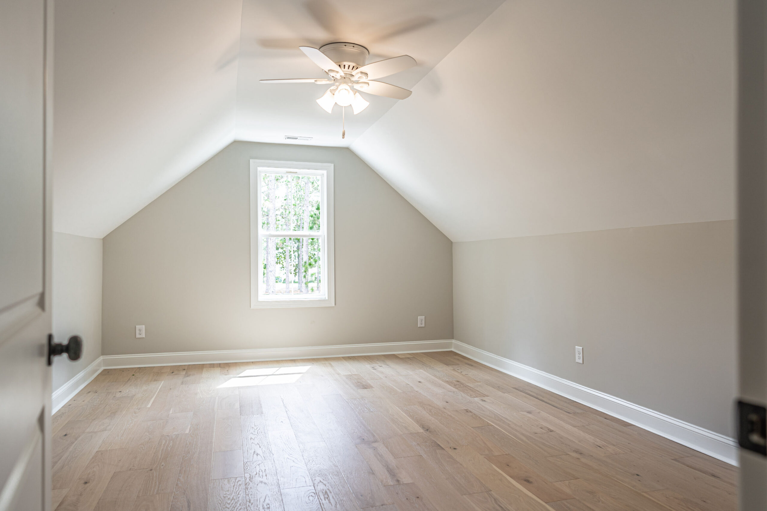 32. 4th bedroom or office over garage